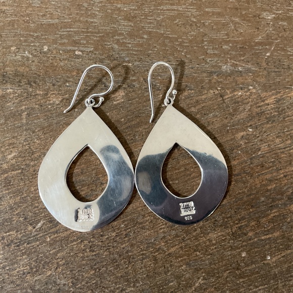 Anna Beck Large drop earrings - Picture 4 of 4